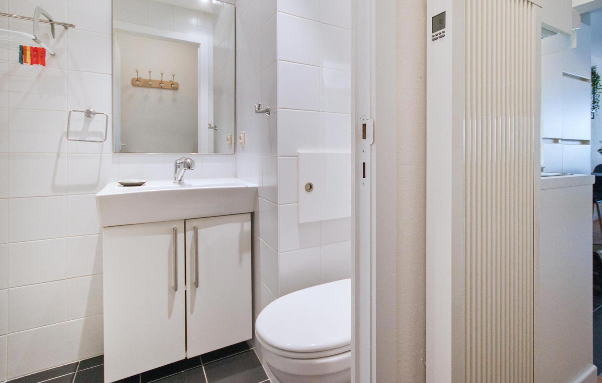 1 Bedroom Front In *
