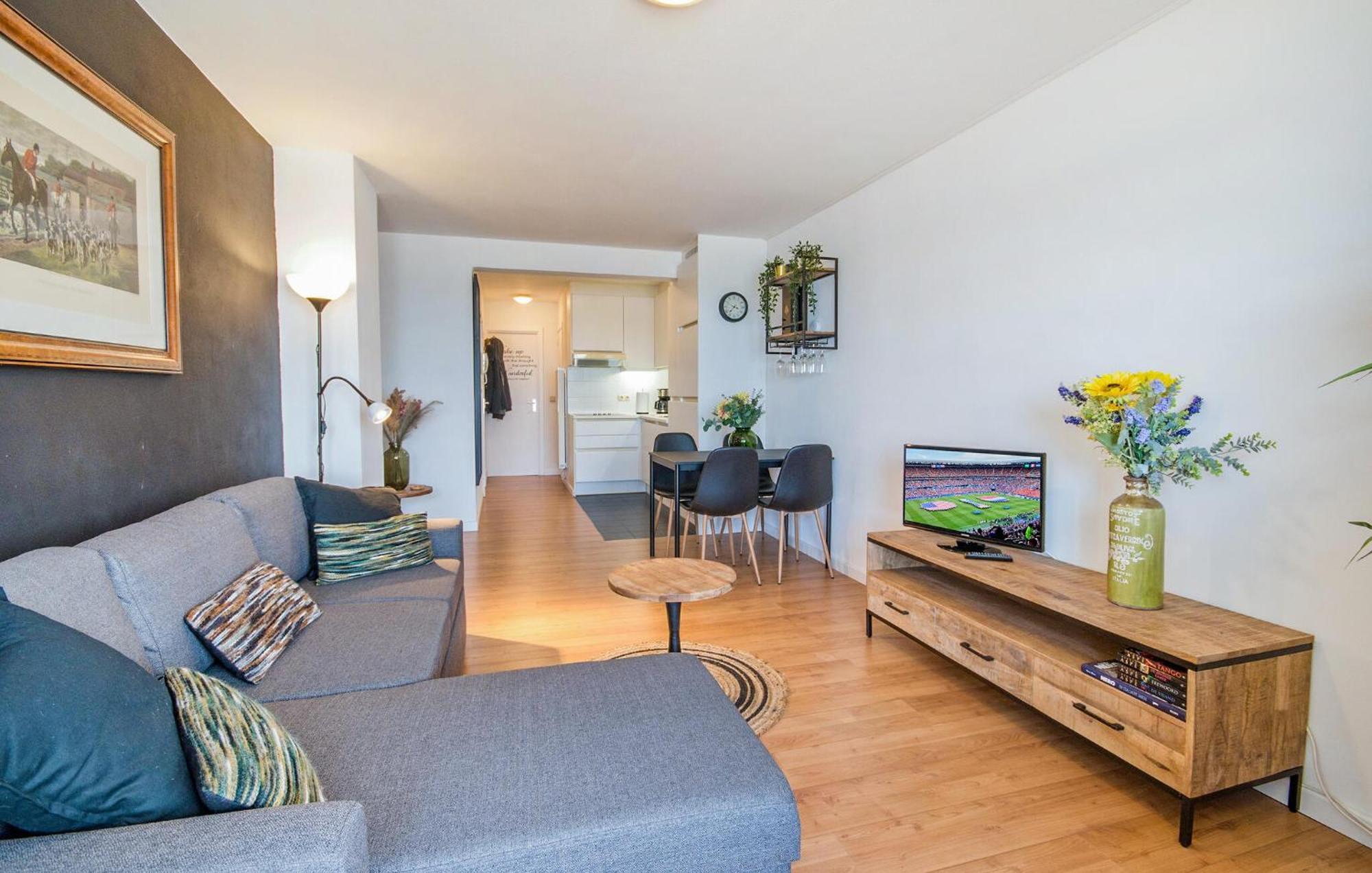 1 Bedroom Front In * Ostende
